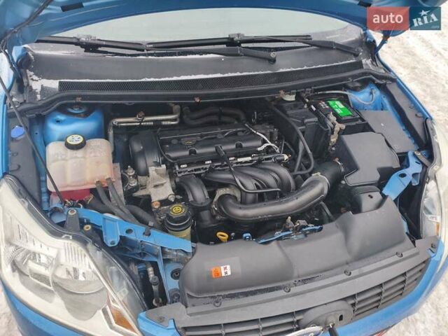 Синий Форд Фокус, объемом двигателя 1.6 л и пробегом 212 тыс. км за 5600 $, фото 43 на Automoto.ua