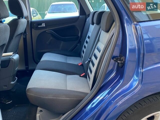 Синій Форд Фокус, об'ємом двигуна 1.6 л та пробігом 201 тис. км за 5950 $, фото 32 на Automoto.ua