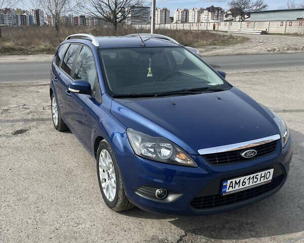 Синий Форд Фокус, объемом двигателя 1.8 л и пробегом 260 тыс. км за 6300 $, фото 1 на Automoto.ua