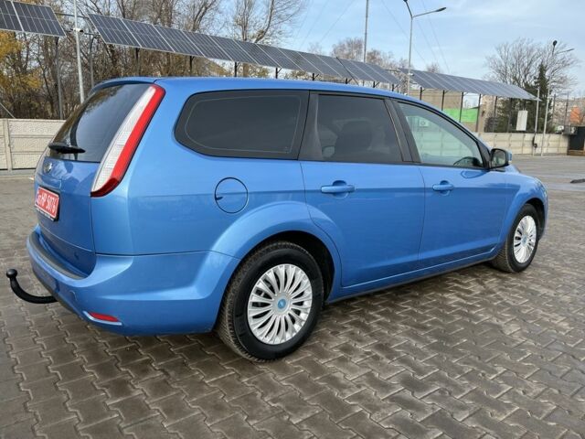 Синий Форд Фокус, объемом двигателя 1.6 л и пробегом 199 тыс. км за 6399 $, фото 7 на Automoto.ua