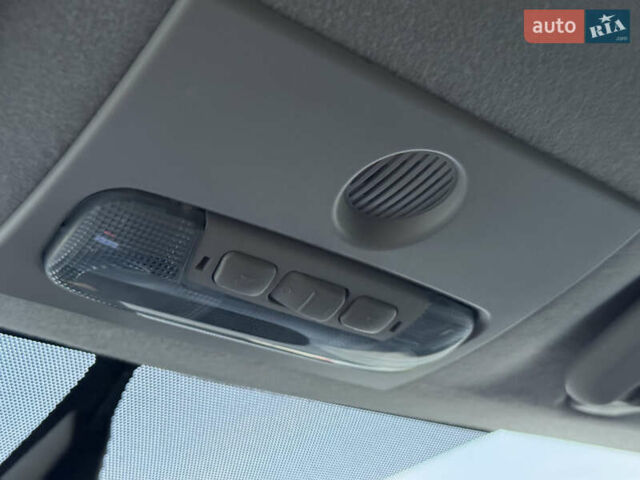 Синій Форд Фокус, об'ємом двигуна 1.6 л та пробігом 197 тис. км за 5999 $, фото 57 на Automoto.ua