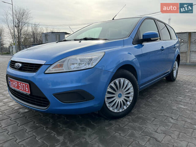 Синий Форд Фокус, объемом двигателя 1.6 л и пробегом 199 тыс. км за 6399 $, фото 1 на Automoto.ua