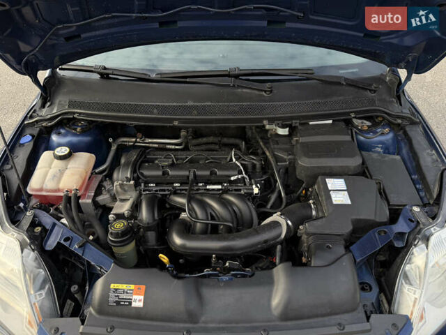 Синий Форд Фокус, объемом двигателя 1.6 л и пробегом 231 тыс. км за 4600 $, фото 18 на Automoto.ua