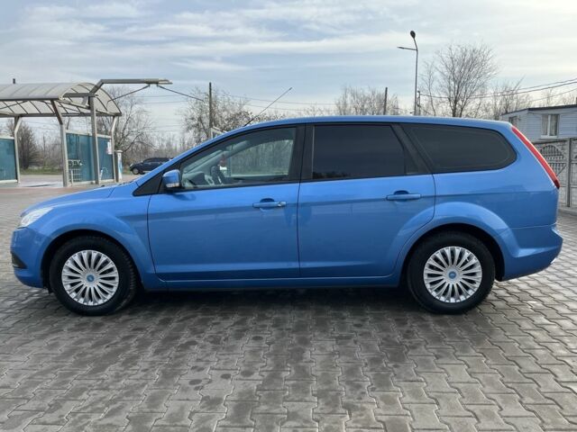 Синий Форд Фокус, объемом двигателя 1.6 л и пробегом 199 тыс. км за 6399 $, фото 2 на Automoto.ua