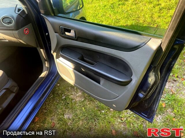 Синий Форд Фокус, объемом двигателя 2 л и пробегом 213 тыс. км за 5500 $, фото 9 на Automoto.ua