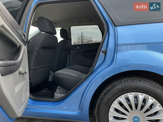 Синий Форд Фокус, объемом двигателя 1.6 л и пробегом 199 тыс. км за 6399 $, фото 26 на Automoto.ua