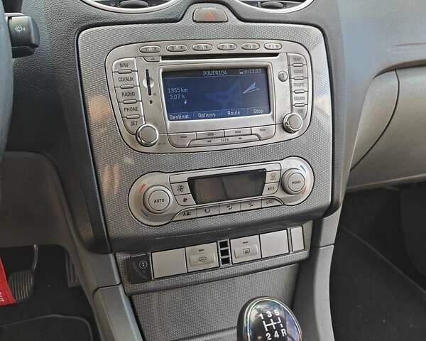 Синий Форд Фокус, объемом двигателя 1.6 л и пробегом 256 тыс. км за 6800 $, фото 28 на Automoto.ua