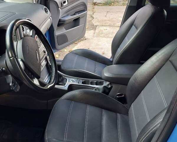 Синій Форд Фокус, об'ємом двигуна 1.8 л та пробігом 229 тис. км за 7300 $, фото 8 на Automoto.ua