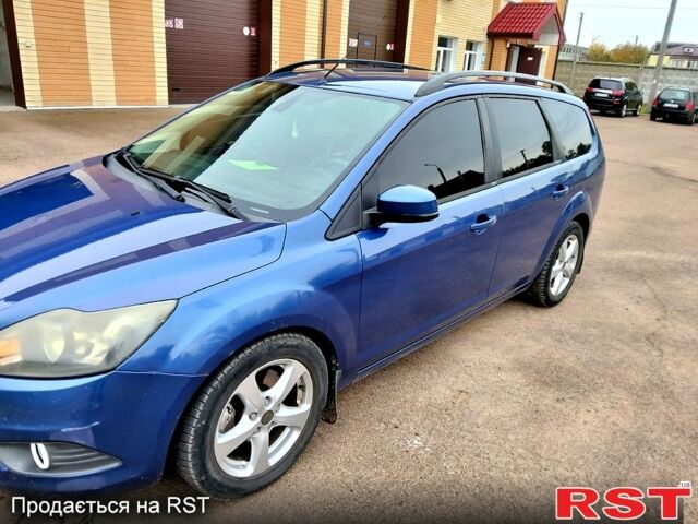 Форд Фокус 2009 у Коростене на Automoto.ua Синій Форд Фокус, об'ємом двигуна 1.8 л та пробігом 236 тис. км за 5200 $, фото 1 на Automoto.ua