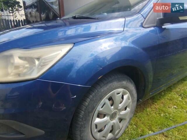 Синий Форд Фокус, объемом двигателя 1.6 л и пробегом 224 тыс. км за 5200 $, фото 14 на Automoto.ua