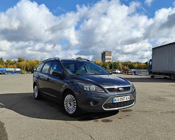 Синий Форд Фокус, объемом двигателя 1.6 л и пробегом 256 тыс. км за 6800 $, фото 8 на Automoto.ua