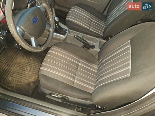 Форд Фокус 2009 у Решетиловке на Automoto.ua Синій Форд Фокус, об'ємом двигуна 1.6 л та пробігом 231 тис. км за 4950 $, фото 4 на Automoto.ua