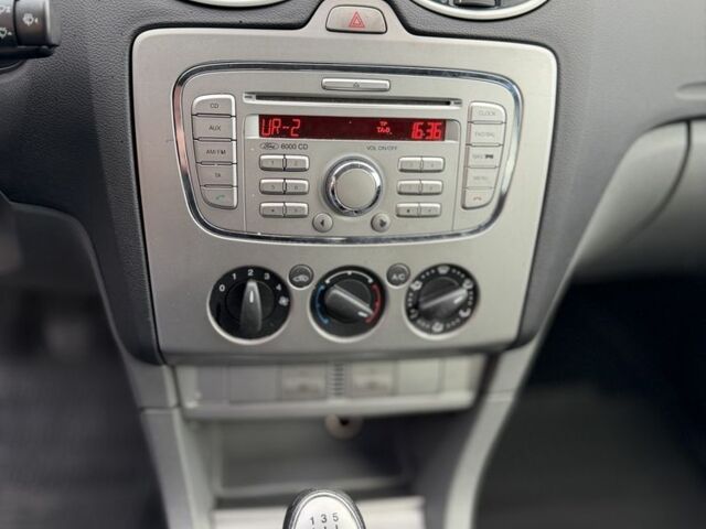 Синий Форд Фокус, объемом двигателя 1.6 л и пробегом 211 тыс. км за 4650 $, фото 12 на Automoto.ua