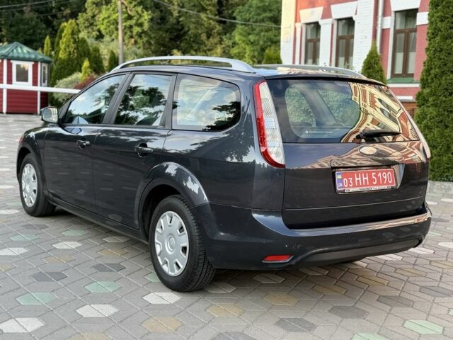 Синий Форд Фокус, объемом двигателя 1.6 л и пробегом 195 тыс. км за 5900 $, фото 3 на Automoto.ua