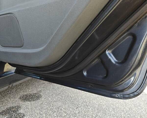 Синий Форд Фокус, объемом двигателя 1.6 л и пробегом 256 тыс. км за 6800 $, фото 24 на Automoto.ua