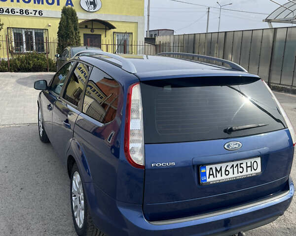 Синий Форд Фокус, объемом двигателя 1.8 л и пробегом 260 тыс. км за 6300 $, фото 3 на Automoto.ua