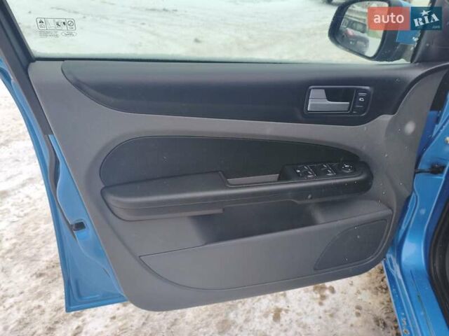 Синий Форд Фокус, объемом двигателя 1.6 л и пробегом 212 тыс. км за 5600 $, фото 40 на Automoto.ua