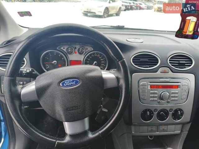 Синий Форд Фокус, объемом двигателя 1.6 л и пробегом 212 тыс. км за 5600 $, фото 33 на Automoto.ua