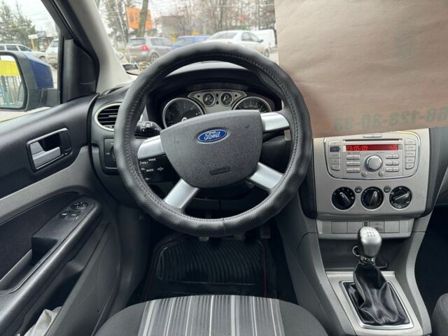 Синий Форд Фокус, объемом двигателя 1.6 л и пробегом 210 тыс. км за 6550 $, фото 13 на Automoto.ua