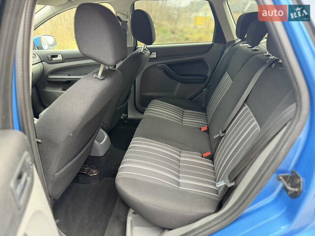 Синий Форд Фокус, объемом двигателя 1.6 л и пробегом 211 тыс. км за 4950 $, фото 34 на Automoto.ua