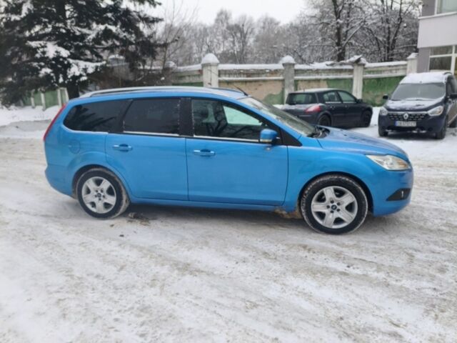 Синий Форд Фокус, объемом двигателя 1.6 л и пробегом 212 тыс. км за 5700 $, фото 4 на Automoto.ua