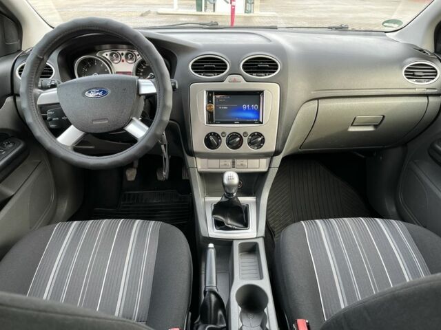 Синий Форд Фокус, объемом двигателя 1.6 л и пробегом 199 тыс. км за 6399 $, фото 18 на Automoto.ua