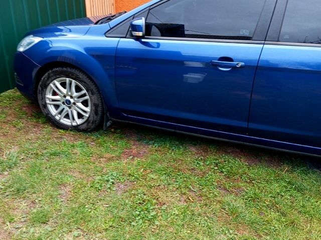 Синій Форд Фокус, об'ємом двигуна 1.6 л та пробігом 307 тис. км за 5500 $, фото 8 на Automoto.ua