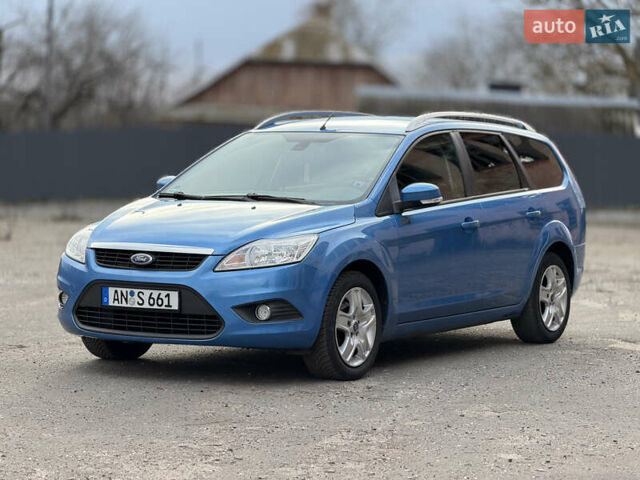 Синий Форд Фокус, объемом двигателя 1.6 л и пробегом 211 тыс. км за 4650 $, фото 2 на Automoto.ua