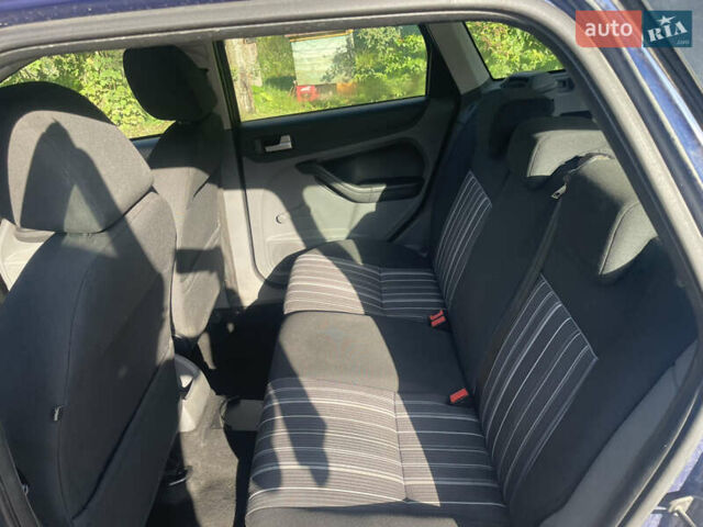 Синий Форд Фокус, объемом двигателя 2 л и пробегом 213 тыс. км за 5000 $, фото 13 на Automoto.ua