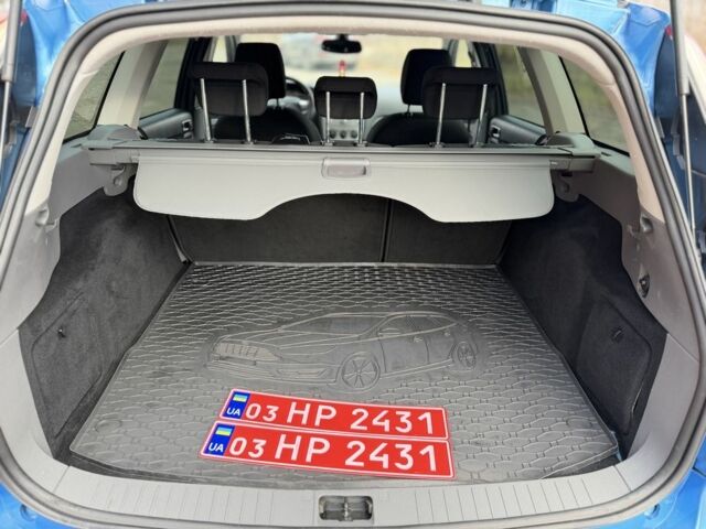 Синий Форд Фокус, объемом двигателя 1.6 л и пробегом 211 тыс. км за 4650 $, фото 5 на Automoto.ua