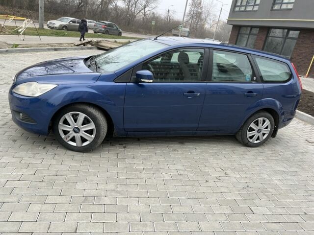 Синий Форд Фокус, объемом двигателя 2 л и пробегом 300 тыс. км за 2700 $, фото 2 на Automoto.ua