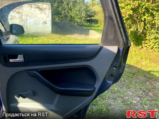 Синий Форд Фокус, объемом двигателя 2 л и пробегом 213 тыс. км за 5500 $, фото 10 на Automoto.ua