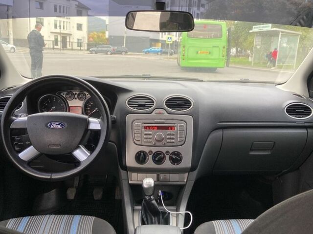 Синий Форд Фокус, объемом двигателя 1.6 л и пробегом 214 тыс. км за 4199 $, фото 9 на Automoto.ua