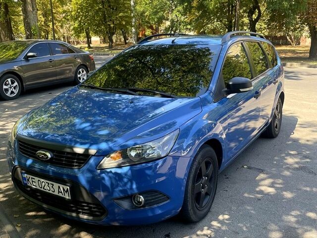 Синий Форд Фокус, объемом двигателя 1.6 л и пробегом 390 тыс. км за 6200 $, фото 1 на Automoto.ua