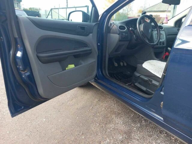 Форд Фокус 2009 в Кременчуге на Automoto.ua Синий Форд Фокус, объемом двигателя 1.6 л и пробегом 197 тыс. км за 4700 $, фото 6 на Automoto.ua