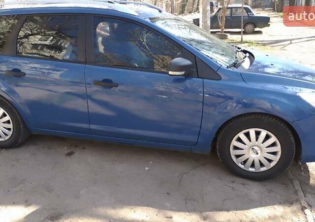 Форд Фокус 2009 у Одесі на Automoto.ua Синій Форд Фокус, об'ємом двигуна 1.56 л та пробігом 205 тис. км за 5500 $, фото 6 на Automoto.ua