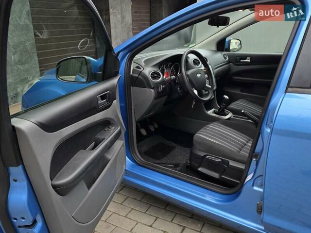 Синий Форд Фокус, объемом двигателя 1.6 л и пробегом 169 тыс. км за 5350 $, фото 17 на Automoto.ua