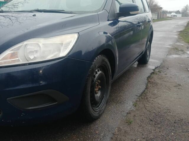 Синий Форд Фокус, объемом двигателя 1.6 л и пробегом 293 тыс. км за 5000 $, фото 6 на Automoto.ua