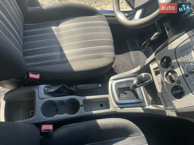 Синий Форд Фокус, объемом двигателя 2 л и пробегом 213 тыс. км за 5000 $, фото 8 на Automoto.ua