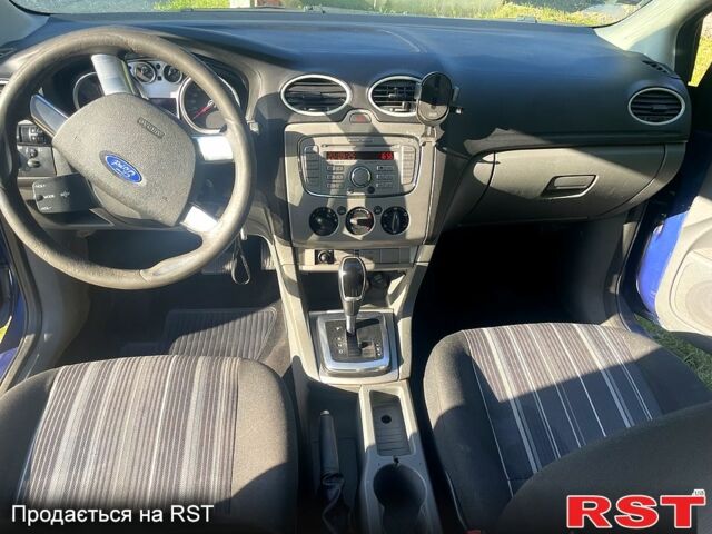 Синий Форд Фокус, объемом двигателя 2 л и пробегом 213 тыс. км за 5500 $, фото 6 на Automoto.ua