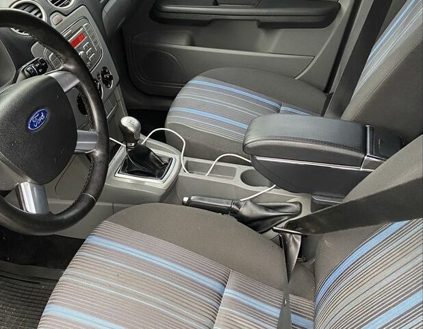 Синий Форд Фокус, объемом двигателя 1.6 л и пробегом 214 тыс. км за 4199 $, фото 19 на Automoto.ua