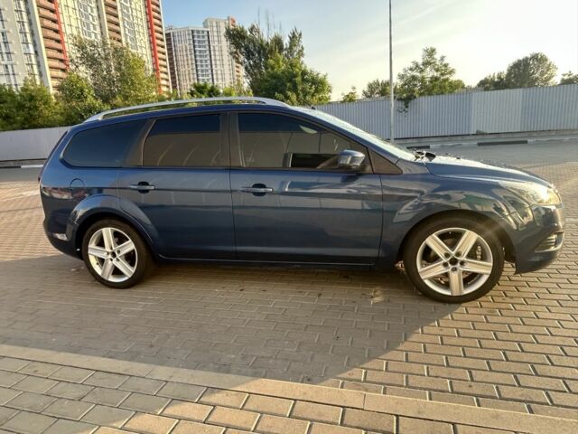 Синий Форд Фокус, объемом двигателя 1.6 л и пробегом 280 тыс. км за 5000 $, фото 3 на Automoto.ua