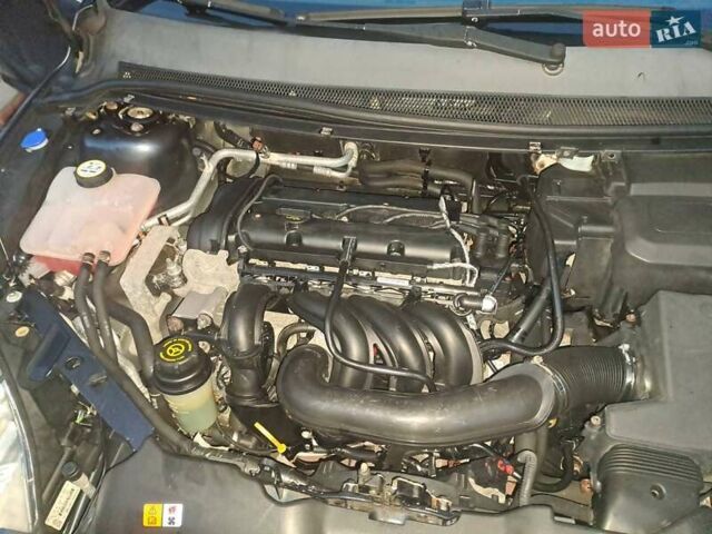 Форд Фокус 2009 у Решетиловке на Automoto.ua Синій Форд Фокус, об'ємом двигуна 1.6 л та пробігом 231 тис. км за 4950 $, фото 18 на Automoto.ua