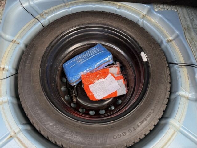 Синий Форд Фокус, объемом двигателя 1.6 л и пробегом 211 тыс. км за 4650 $, фото 18 на Automoto.ua