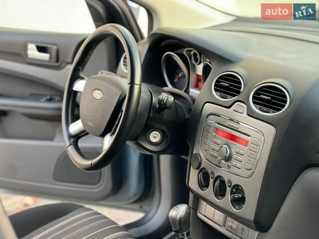 Синий Форд Фокус, объемом двигателя 1.6 л и пробегом 343 тыс. км за 4999 $, фото 66 на Automoto.ua