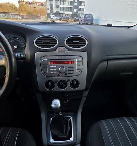 Синий Форд Фокус, объемом двигателя 1.56 л и пробегом 1 тыс. км за 4800 $, фото 1 на Automoto.ua