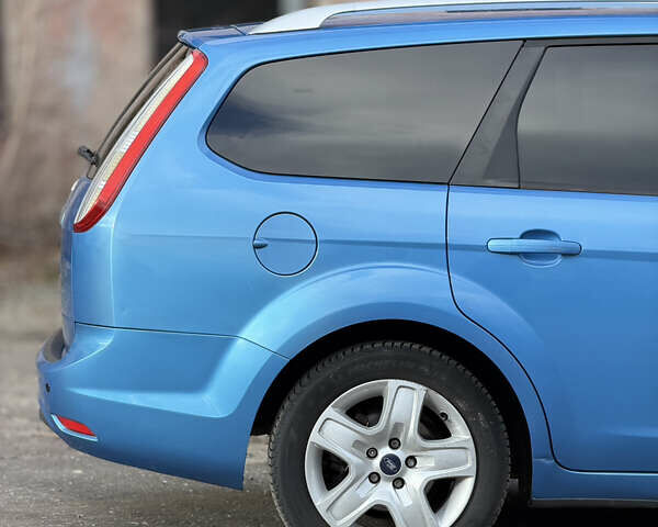 Синий Форд Фокус, объемом двигателя 1.6 л и пробегом 211 тыс. км за 4650 $, фото 13 на Automoto.ua