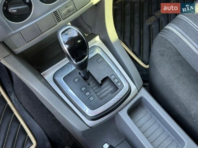 Синий Форд Фокус, объемом двигателя 2 л и пробегом 285 тыс. км за 5900 $, фото 29 на Automoto.ua