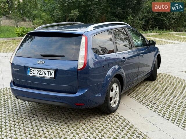 Синий Форд Фокус, объемом двигателя 1.8 л и пробегом 225 тыс. км за 4600 $, фото 4 на Automoto.ua