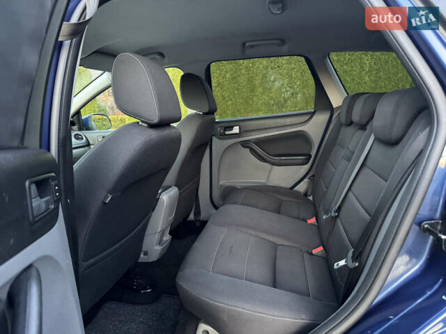 Синій Форд Фокус, об'ємом двигуна 1.6 л та пробігом 197 тис. км за 5999 $, фото 60 на Automoto.ua